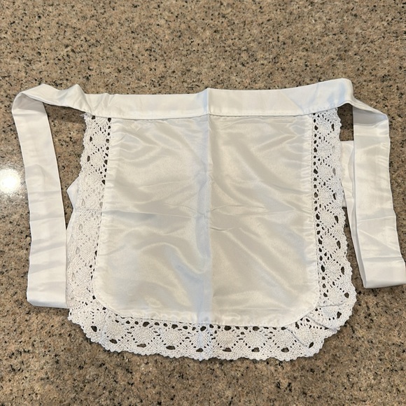 Red riding hood costume - Picture 4 of 7